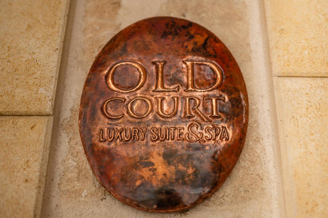 Old Court Luxury Suite&Spa By Monholiday Monopoli Exterior photo